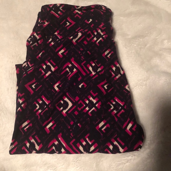 Four (4) pair one-size Lularoe leggings. - Picture 4 of 6